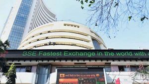  ரிசர்வ் வங்கியின் அறிவிப்பு கைகொடுக்கவில்லையே.. தடுமாறும் பங்கு சந்தைகள்..! 