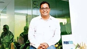 2 நாளில் ரூ.5,000 கோடிக்கு மேல் இழப்பு.. விஜய் சேகர் சர்மாவுக்கு தொடரும் நஷ்டம்..! 