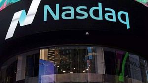  பங்குச்சந்தை முதலீட்டாளர்களை பயமுறுத்தும் 'நாஸ்டாக் டெத் கிராஸ்'.. முதலீட்டுக்கு ஆபத்தா..?!