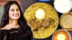 பிரியாணி விற்பனையில் ரூ.8 கோடி வருமானம்.. அசத்தும் 27வயது ரம்யா..!