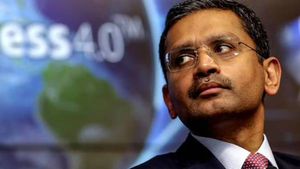 ஐடி ஊழியர்கள் வெளியேறுவது தொடரும்.. அசராத டிசிஎஸ் சிஇஓ ராஜேஷ் கோபிநாதன்..! 
