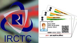 ஐஆர்சிடிசி கணக்குடன் ஆதார் எண்ணை இணைப்பது எப்படி தெரியுமா?