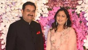 பிரீத்தி அதானியின் காதல்.. பிறந்த நாளில் 36 வருட பயணத்தை நினைவுகூர்ந்த மகிழ்ச்சி பதிவு! 