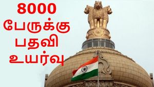 ஒரே நேரத்தில் 8000 பேருக்கு பதவி உயர்வு: ஆச்சரியத்தில் தலைமை செயலக பணியாளர்கள் 
