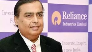 ரிலையன்ஸ் இண்டஸ்ட்ரீஸ் லாபத்தில் சரிவு.. முதலீட்டாளர்கள் சோகம்..! 