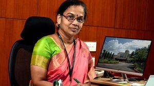 இந்தியாவை வியக்கவைத்த காரைக்குடி கலைசெல்வி.. CSIR அமைப்பின் புதிய தலைவர்..!  யார் இவர்..? 