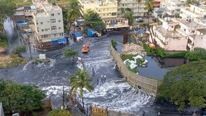  பெங்களூரு வெள்ளம்: 100 மில்லியனுக்கும் அதிகமான க்ளைம்.. இன்சூரன்ஸ் நிறுவனங்களுக்கு சிக்கலா? 