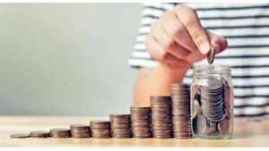 இந்த 10 பங்குகளை வாங்கி போடுங்க.. தீபாவளி முதலீட்டு வாய்ப்பு! 