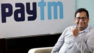 விஜய் சேகர் ஷர்மாவின் கனவெல்லாம் இப்படியாகிடுச்சே.. பேடிஎம் பங்கு விலை மீண்டும் ஆல் டைம்  லோ! 