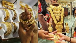 மீண்டு வரும் தங்கம் விலை.. இனியும் ஏற்றம் காணுமா.. குறையவே குறையாதா.. இந்த இடத்தில் வாங்கலாமா? 