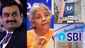 எல்ஐசி, எஸ்பிஐ  சுதந்திரமாக முடிவெடுக்கின்றன.. அதானி குழும விவகாரத்தில் நிர்மலா சீதாராமன் கருத்து! 