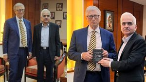 RBI கவர்னர் உடன் பில் கேட்ஸ் திடீர் சந்திப்பு..! 