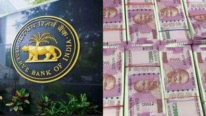 2000 ரூபாய் நோட்டு திருப்ப பெற இதுதான் காரணமா..? வெளிச்சத்திற்கு வந்த விஷயம்..! 
