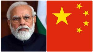 சீன நிறுவனங்களுக்கு கதவை திறக்கிறதா மோடி அரசு..? அடுத்தடுத்து 2 விஷயம் நடந்திருக்கு..!! 