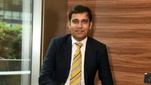 Jio Financial Services-ன் புதிய சிஇஓ ஹிதேஷ் குமார்.. யார் இவர்..? இவரை தேடிபிடிக்க என்ன காரணம்..? 
