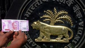 ரூ.2000 நோட்டு வந்தது முக்கிய அப்டேட்.. RBI வெளியிட்ட ரிப்போர்ட்..! 