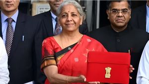 ராமர் கோயிலை விடுங்க.. நிதியமைச்சர் நிர்மலா சீதாராமன் முடிவு இதுதானாம்? வரியில் புதிய மாற்றம்..? 