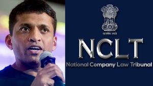 பைஜு ரவீந்திரன் தகுதியற்றவர்.. NCLT-யில் வழக்கு தொடுத்த முதலீட்டாளர்கள்..!! 