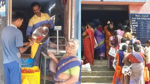 ரேஷன் கடைகளில் புதிய மாற்றம்.. இது தெரிஞ்சுக்காம போயிடாதீங்க..! 
