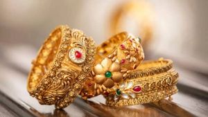 தங்கம் விலை தடாலடி உயர்வு.. ஒரே நாளில் 450 ரூபாய் எகிறியது.. மக்கள் அதிர்ச்சி..! 