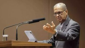 தொழில்முனைவு என்பது என்ன? இன்போசிஸ் நாராயண மூர்த்தி பலே விளக்கம்..! 