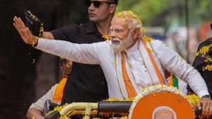 3 அரசு நிறுவன பங்குகள் விற்பனையா..? தனியார்மயமாக்கல் தலை தூக்குகிறதா..?