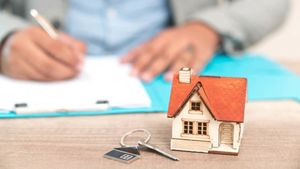 நிலம் அல்லது வீடு விற்பனை-யில் மூலதன ஆதாய வரி விதிப்பில் இருந்து தப்பிப்பது எப்படி..? 