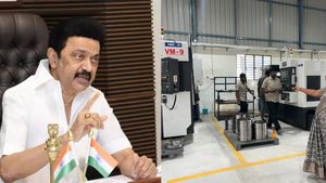 திராவிட மாடல் ஆட்சி: முக ஸ்டாலின் அரசின் ஒரு திட்டம்.. 1300 பேர் இப்போ முதலாளி..!! 