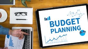  வெறும் ரூ. 10,000 சம்பளத்தில் குடும்ப செலவு செய்வது எப்படி..? நச்சுனு 4 டிப்ஸ்!