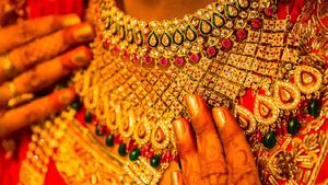தங்க நகையின் வேஸ்டேஜ் தொகைக்கு புதிய கட்டுப்பாடு.. மத்திய அரசு உத்தரவு..!