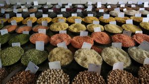  இறக்குமதி வரியை நீக்கிய அரசு.. மக்கள் மகிழ்ச்சி..!!