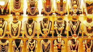 தங்கம் விலை தடாலடியாக உயர்வு.. குமுறி குமுறி அழும் மக்கள்.. இனி குறைய வாய்ப்பில்லையாம்..! 
