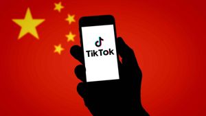 உலக நாடுகளை உளவு பார்க்கும் சீனா..  Tiktok வெறும் டிரைலர் தான், பெரிய லிஸ்டே இருக்கு..!! 