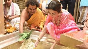 ஆனந்த் அம்பானியின் திருமண பத்திரிகையுடன் காசி விஸ்வநாதர் கோயிலுக்கு போன நீதா அம்பானி..!! 
