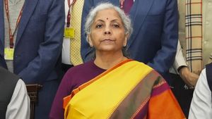 நிர்மலா சீதாராமன் ஆரம்பமே அதிரடி.. அடுத்தது இதை தான் செய்யப்போகிறாராம்..!! 