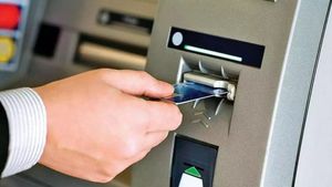  லிமிட்டை தாண்டி ஸ்டேட் பேங்க் ஆப் இந்தியா ATM-இல் பணம் எடுத்தால் எவ்வளவு கட்டணம் தெரியுமா?