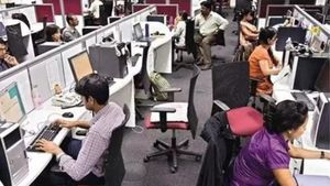 ஐடி, மீடியா துறையில் வேலை செய்கிறீர்களா..? வெளியானது ஷாக் ரிப்போர்ட்..!!