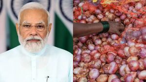 மோடி அரசுக்கே இந்த நிலைமையா.. வெங்காயம் விலை கண்ணீர் வரவழைக்கிறது..!! 