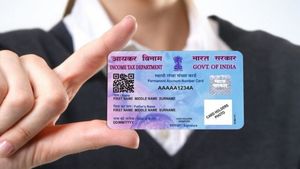  இந்தியாவில் உள்ள வெளிநாட்டவர் பான் கார்டு பெறுவது எப்படி? எளிமையான செயல்முறை!