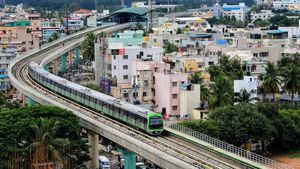 மெட்ரோ: எப்ப அறிவிப்பு வரும்னு காத்திருந்தாங்க போல.. பெங்களூருவில் வீட்டு மனைகளின் விலை உயர்வு