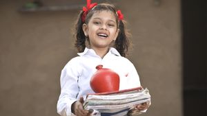  செல்வமகள் சேமிப்பு திட்டத்தில் ரூ.1.5 லட்சம் முதலீட்டுக்கு எவ்வளவு லாபம்? வட்டி மட்டும் இவ்வளவா?