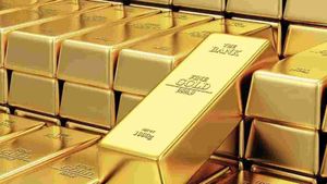 தங்கம் விலை கிராமுக்கு 10 ரூபாய் குறைவு.. மதுரையில் இன்று 1 சவரன் தங்கம் விலை எவ்வளவு தெரியுமா? 
