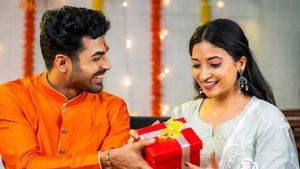  ரக்சா பந்தன் 2024: இந்த ராக்கி பண்டிகையில் உங்கள் சகோதர சகோதரிகளுக்கு வழங்க டாப் 5 கிஃப்ட்!