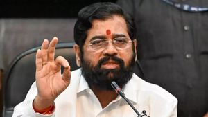 மத்திய அரசின் புதிய ஓய்வூதிய திட்டம்.. 24 மணிநேரத்தில் மகாராஷ்டிர அரசு அதிரடி..!! 