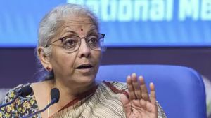 2 பொருட்களுக்கு வரி குறைப்பு.. ஜிஎஸ்டி கூட்டத்தில் நிர்மலா சீதாராமன் முக்கிய அறிவிப்பு..!! 