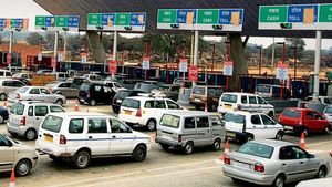 டோல் கட்டண வசூலில் மாற்றம்.. முதல் 20 கிமீக்கு கட்டணம் இல்லையாம் - மத்திய அரசு அறிவிப்பு