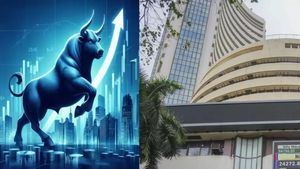 வாரத்தின் துவக்கமே அதிரடி..  புதிய சாதனையை எட்டிய சென்செக்ஸ், நிஃப்டி..!!