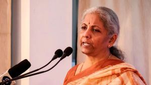 பணிச்சுமையால் உயிரிழந்த இளம்பெண்.. நிதியமைச்சர் நிர்மலா சீதாராமன் சொல்வதை கேட்டீங்களா..? 