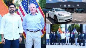 டெஸ்லா-வுக்கு வலைவீசும் ஆந்திரா.. சந்திரபாபு மகன் நர லோகேஷ் செய்ததை பார்த்தீங்களா..?! 