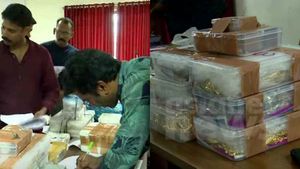 120 கிலோ தங்கம் பறிமுதல்.. அதிரடி ரெய்டு நடத்திய GST அதிகாரிகள்..!! 